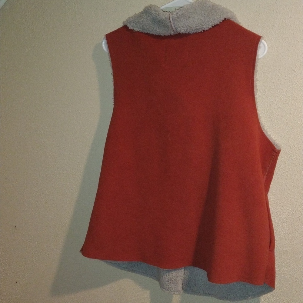 NWOT Fleece Sherpa Lined Burnt Orange Wrap Dylan Vest M - Picture 7 of 7